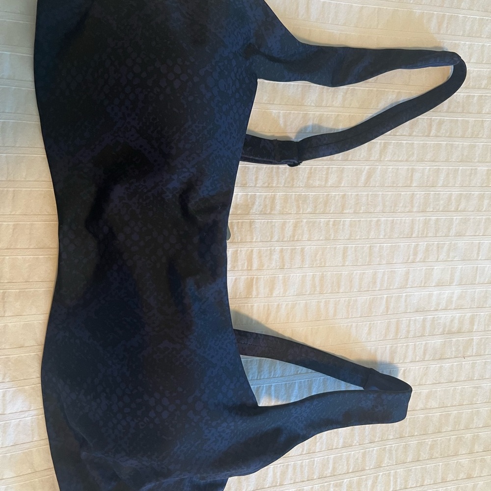 Athleta 36D/DD Swim Top